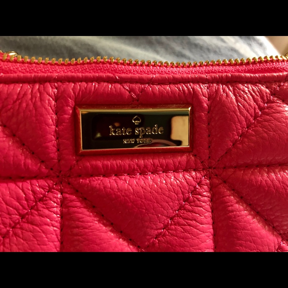 Kate Spade quilted wristlet - Picture 3 of 7